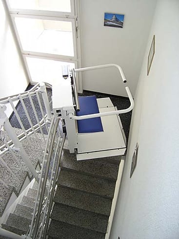 Bei Treppenliften im Stockwerkeigentum braucht es eine Abstimmung an der Eigentümerversammlung
