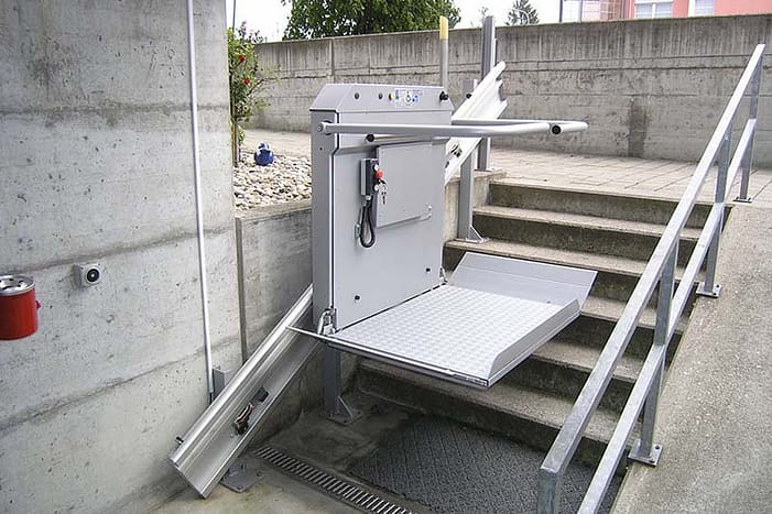 Plattform-Treppenlifte sind in der Schweiz ein bewährtes Mittel für barrierefreies Wohnen